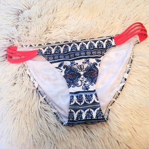 🌺3/$50 La Vie En Rose Paisley Blue Bikini Bottom